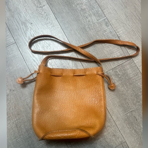 BAGGU
DRAWSTRING PURSE IN CARAMEL SOLD OUT - Picture 7 of 8
